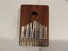 VINTAGE SOUTH AFRICAN INSTRUMENT KALIMBA Hugh Tracey 17 Keys Wooden Thumb Piano