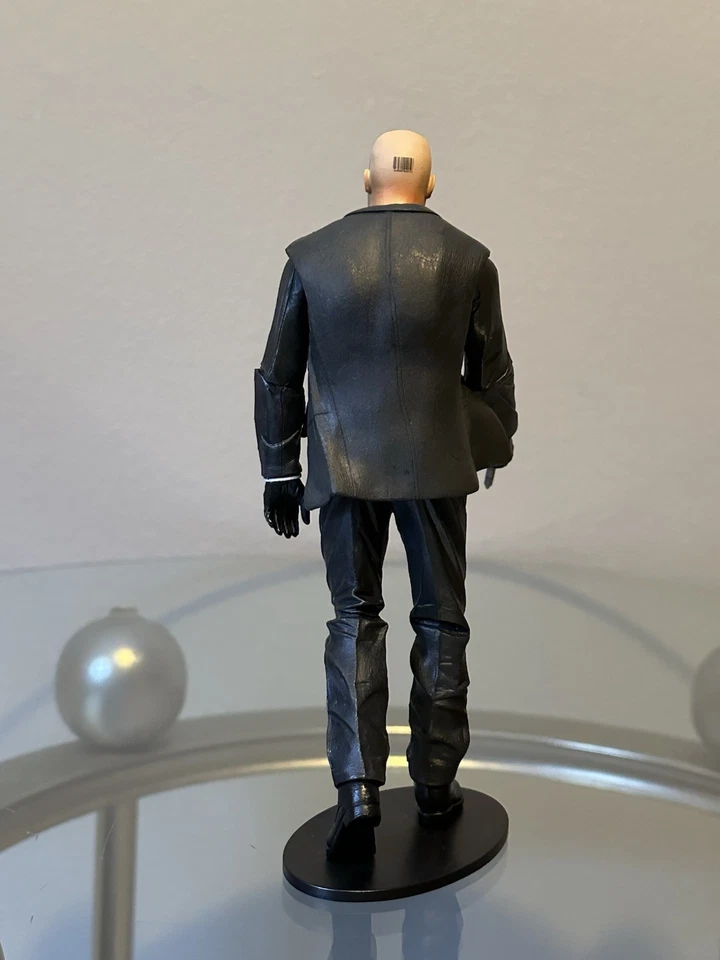 Hitman Blood Money Agent 47 NECA Player Select 7" Figure 2006 - Image 3 of 4