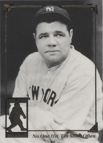 N.Y. YANKEES MICKEY MANTLE & BABE RUTH PINBACK &1952 MEDALLION LOT