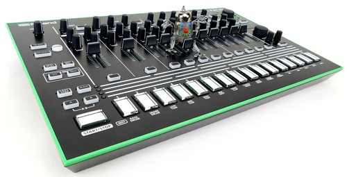 Roland TR-8 AIRA Drum Synthesizer + Fast Neuwertig + 1,5Jahre Garantie - Bild 2 von 7
