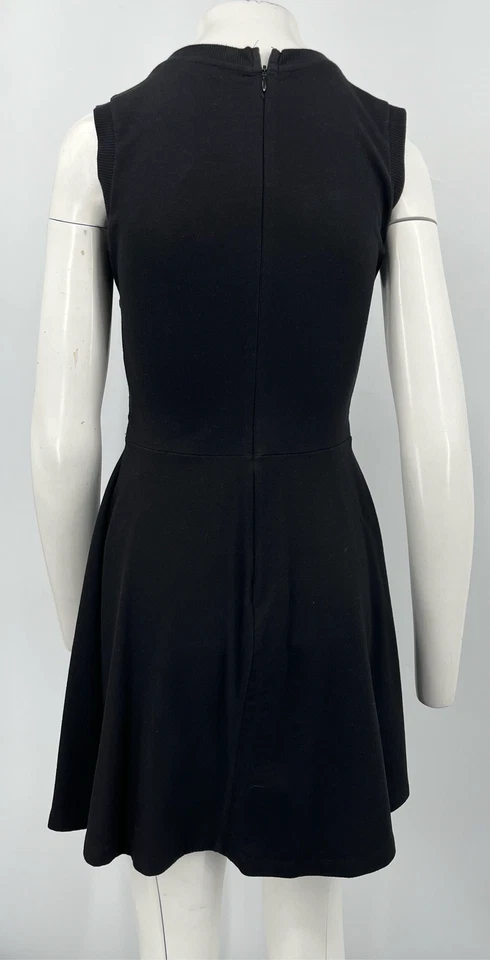 Vestido tallado negro tejido recortado sin mangas línea A talla M Foto 3 de 4