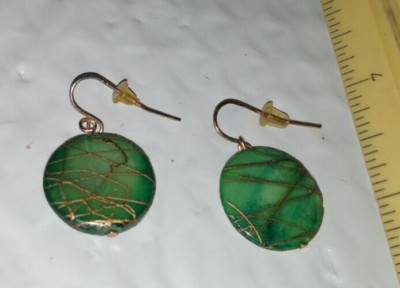 Vintage Flat Oval Green shell? style Dangle Earrings free ship