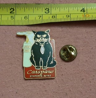 Vintage 1991 Star Trek Catspaw 36th Episode Jacket Lapel Pin Hollywood Pins