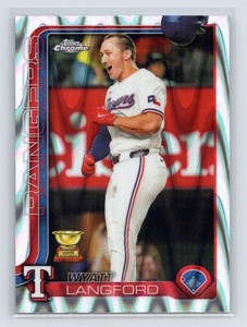 2025 Topps Chrome #68 Wyatt Langford Raywave Refractors
