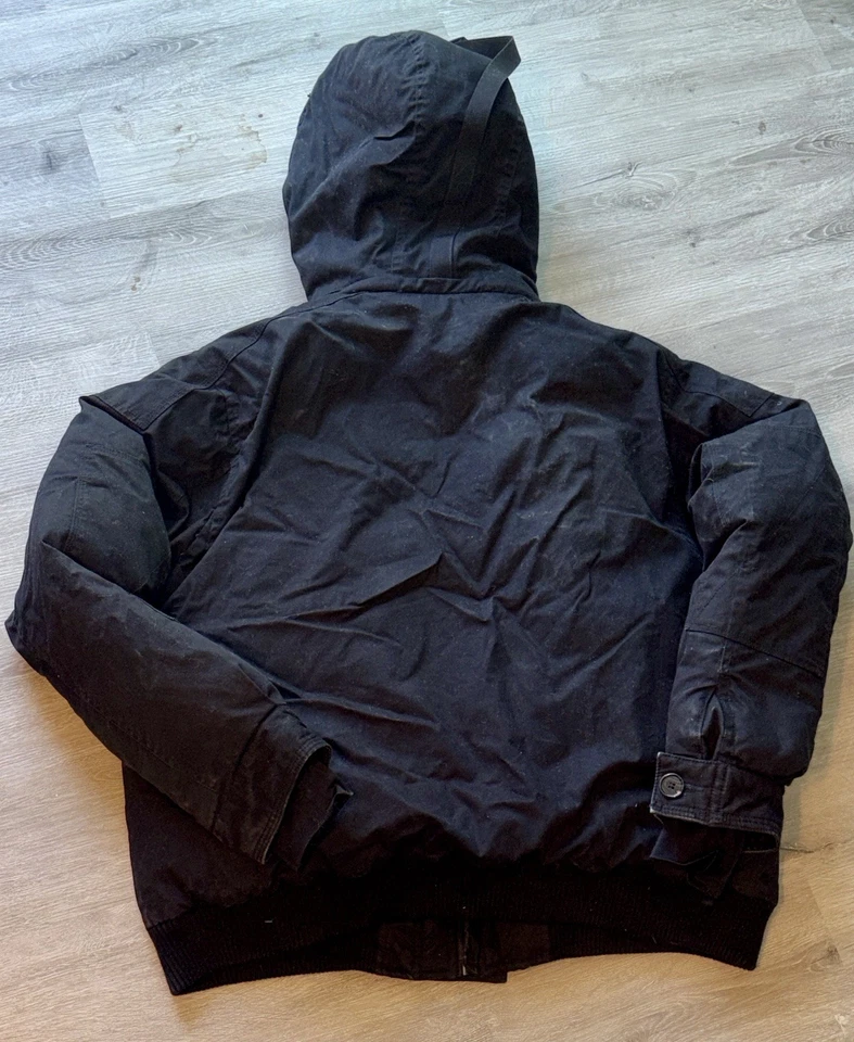 Chaqueta de plumón Triple Fat Goose para hombre Parka negra con capucha talla 2XL Foto 2 de 4