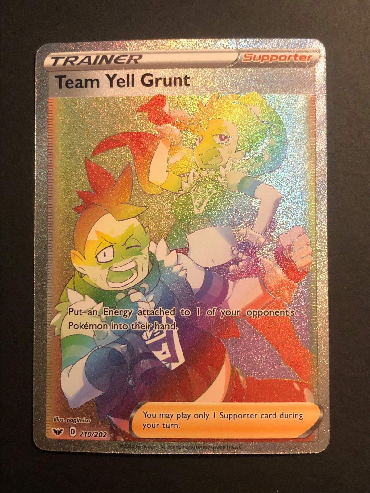 Team Yell Grunt - 210/202 - Pokemon Sword & Shield Base Set Secret Rare Card NM