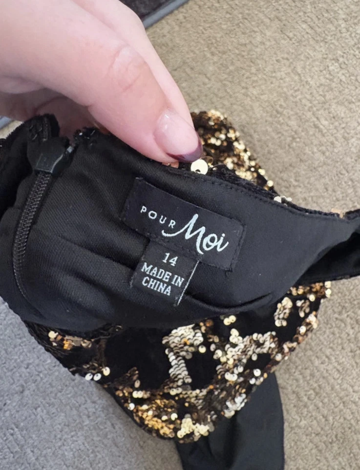 Pour Moi Selena  Gold And Black Velvet Sequin Mini Skirt Size 14 - Image 3 of 4