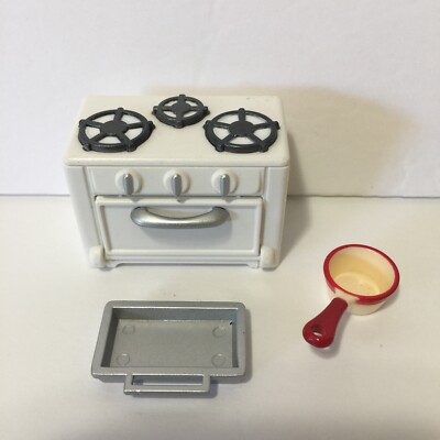 Sylvanian Families Calico Critters - White Kitchen Stove Oven + Pan, Baking Tray