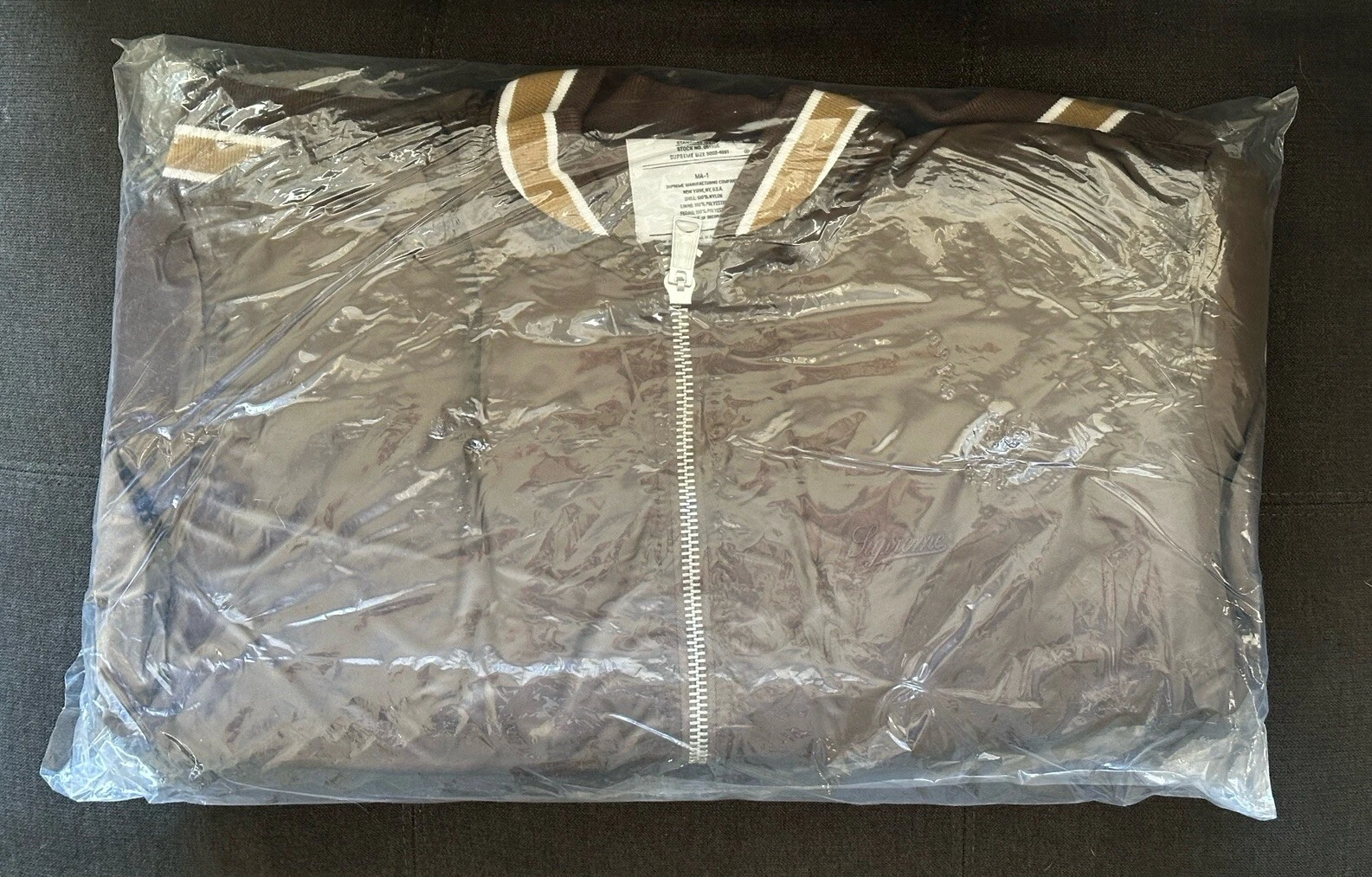 Veste Supreme Second To None MA 1 (taille XL) marron SS22