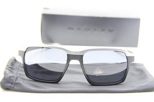 NUEVO OAKLEY OO4143-0158 PARLAY NEGRO GUNMETAL MARCO AUTÉNTICO GAFAS DE SOL 58-16 - Imagen 2 de 4