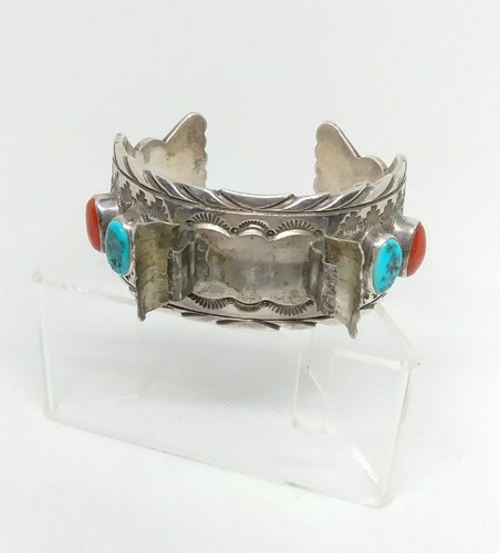 Vintage Heavy Wallace Yazzie Jr Native American Turquoise and Coral Watch Cuff - 第 1/7 張圖片