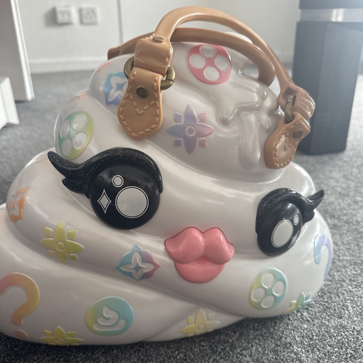 小物・アクセサリー Poopsie Surprise Slime Kit & Carry Case Poopsie Pooey Puitton Slime Surprise Slime Kit & Carrying Case