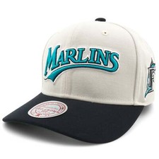 Mens Mitchell  Ness MLB OFF WORD PRO SNAPBACK COOP MARLINS