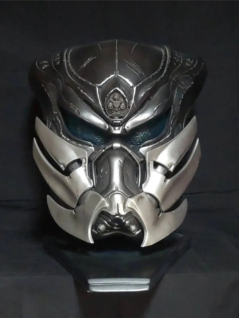 Sideshow Stakler Predator Mask 1/1 Scale Life Size Prop