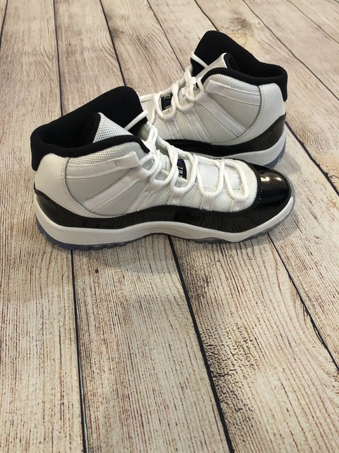 Nike Air Jordan 11 Retro Ps Concord White Black 45 Dark Ps 100 Size 1y For Sale Online Ebay