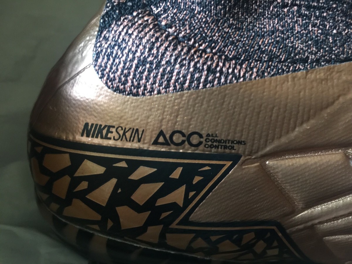 🔥RARE🔥 Nike Hypervenom Phantom II ACC Bronze 747213-903 🔥RARE🔥 Nike Hypervenom Phantom II ACC Bronze 747213-903
