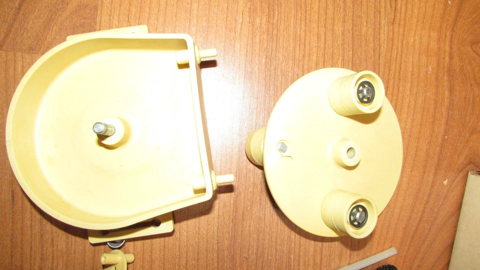 Vintage Dave Brown Products, Inc. "Six Shooter" Fuel Pump for Glow Fuel Only RC - Image 3 of 4