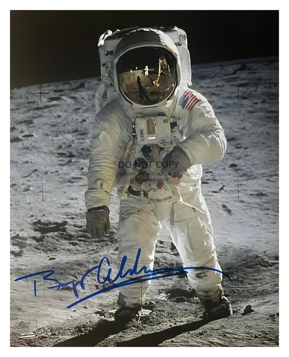 BUZZ ALDRIN APOLLO 11 ASTRONAUT ON THE MOON AUTOGRAPHED 8X10