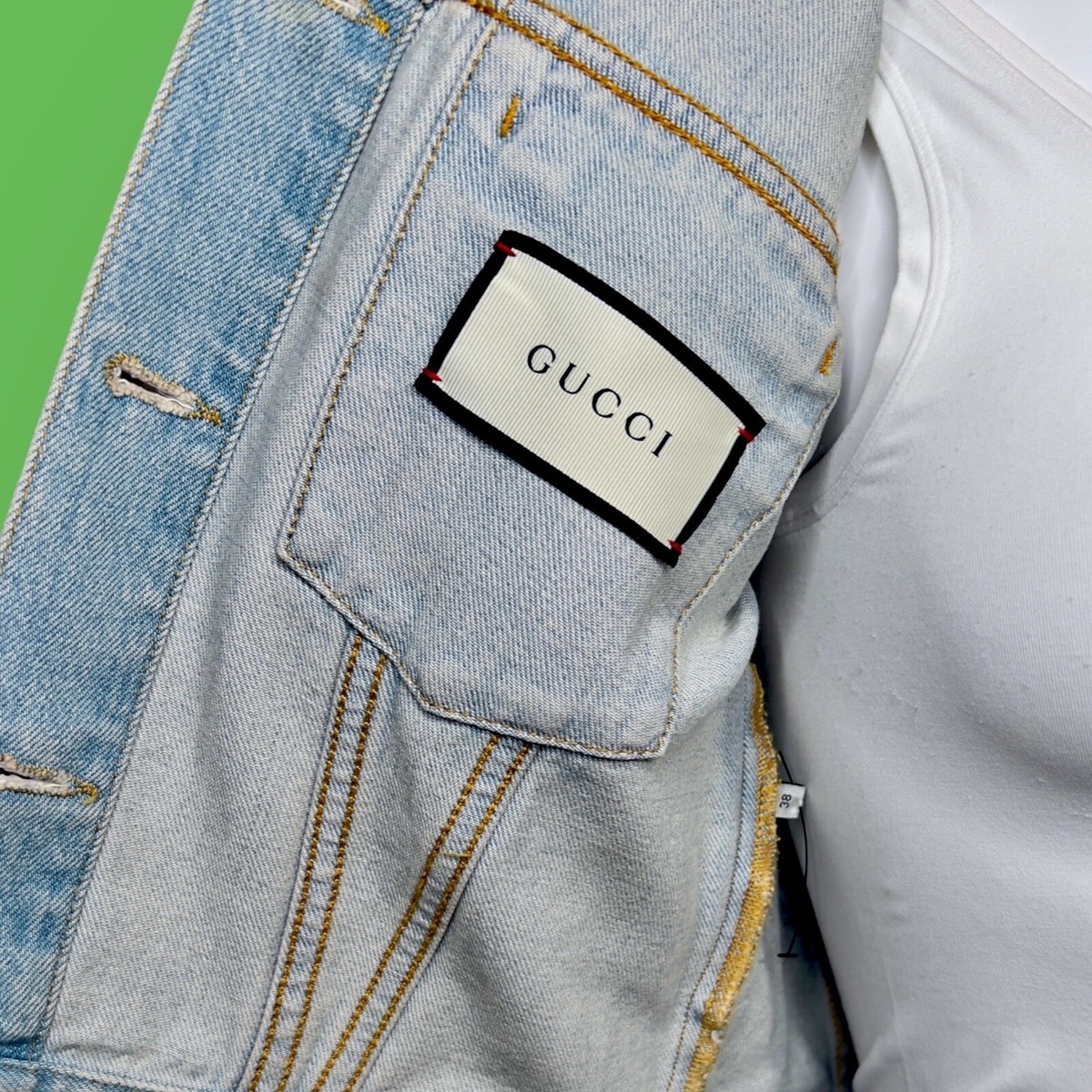 AUTHENTIC Gucci Light Blue Denim Jacket Embroidered Cheetah