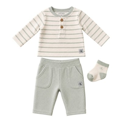 Calvin Klein Boys 3 Piece Set With Socks Size 0/3M 3/6M 6/9M 12M  18M  24M