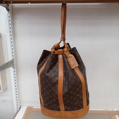 LOUIS VUITTON Model number: M42244 Monogram Condition: B