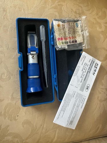 KERN ORA 80BB Portable Refractometer with Case & Accessories – £50