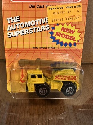1986 MATCHBOX # 42 YELLOW  MOBILE CRANE MB42-E3 New On Card~4 Z37
