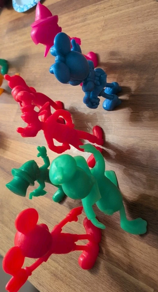 Vintage MARX Disney Plastic Figures Lot OF 7 Mickey Minnie Donald Pluto Goofy - Image 3 of 4