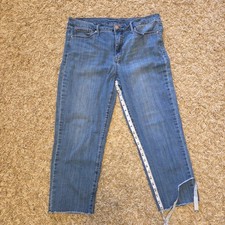 7 For All Mankind Straight Jeans Women’s Size 14Classic Blue Medium Wash Cut Off