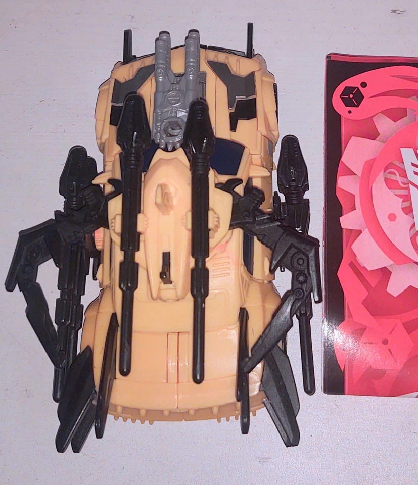 Transformers Beast Hunters BUMBLEBEE Complete Prime Deluxe - Image 4 of 4