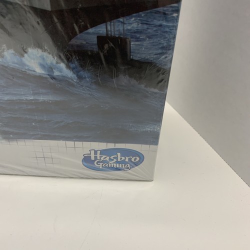 Battleship The Board Game by Hasbro Ages 7+ 2 Player Brand New - Picture 5 of 10