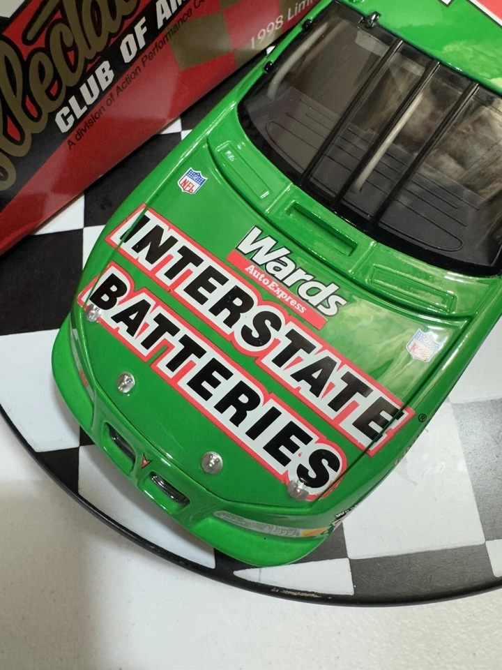 RARE* Bobby Labonte #18 Interstate Batteries 1998 CWB 1/24 Nascar Diecast - Image 3 of 4
