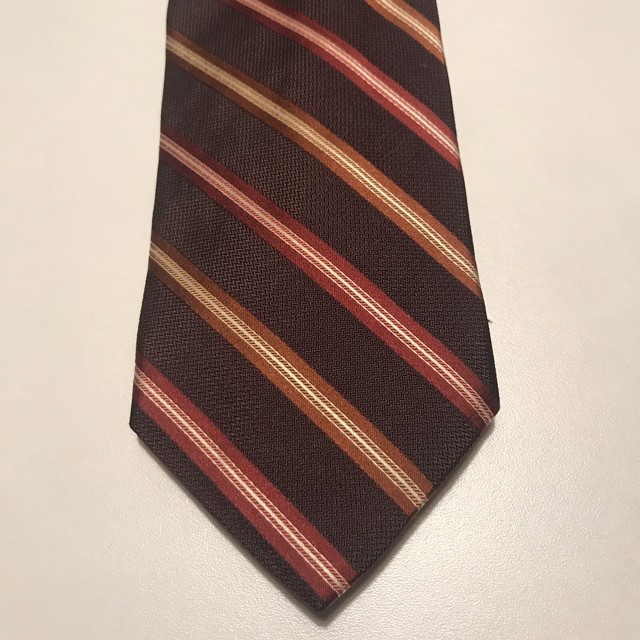 Brooks Brothers How To Tie A Tie