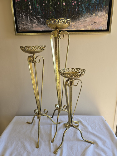 3er Set hohe verzierte goldene Metall Tisch/Boden Fuß Stumpen Kerzenständer/Halter - Bild 1 von 16
