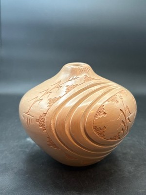 Vintage Native American Alvina Yepa Pueblo Pottery Tan Seed Pot Corn Vase
