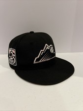 New Era 59FIFTY Colorado Rockies 25 Years Black/Pink- Size 7 Hat