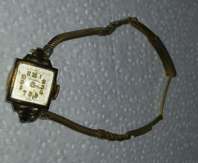 Creston Lipton Watch Co. 7 Jewel  Ladies Vintage Swiss Made Wrist Watch