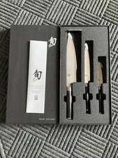 Shun 3-Piece starter Knife Set DMS300BLM 