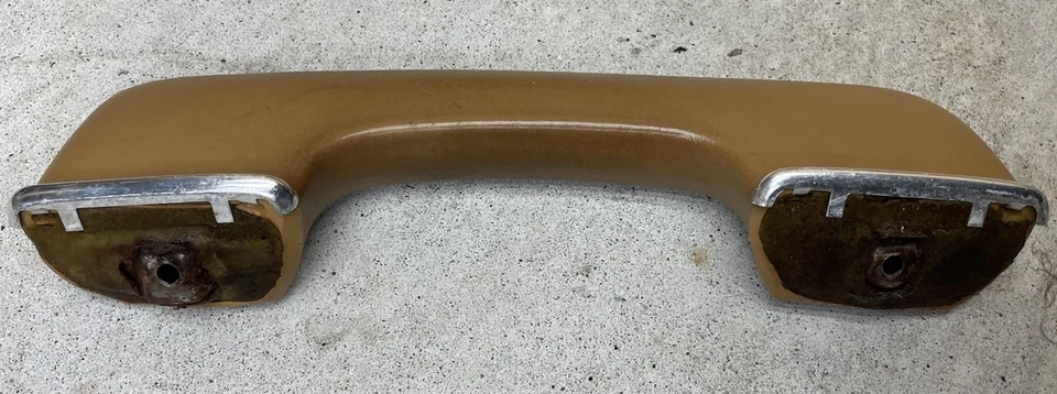 Mercedes Benz W123 1982 puerta delantera izquierda conductor interior manija de agarre de puerta OEM Foto 2 de 4