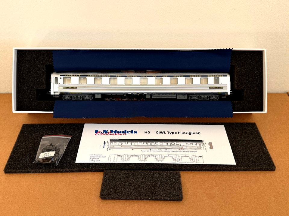 LS Models LS97001N ÖBB 4achsiger 2x Schlafwagen grau grau rot - MTR