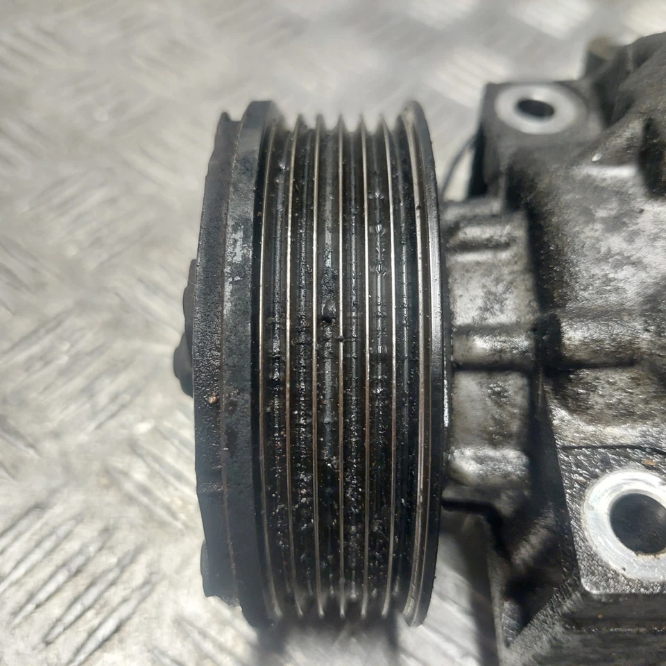 Bomba compresora aire acondicionado gasolina Mitsubishi Outlander MK2 2.4 AKS200A402B Foto 3 de 4