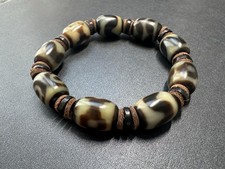 Vintage Style Agate Dzi Bead Bracelet | Tibetan Inspired Barrel Dzi Wrist Mala