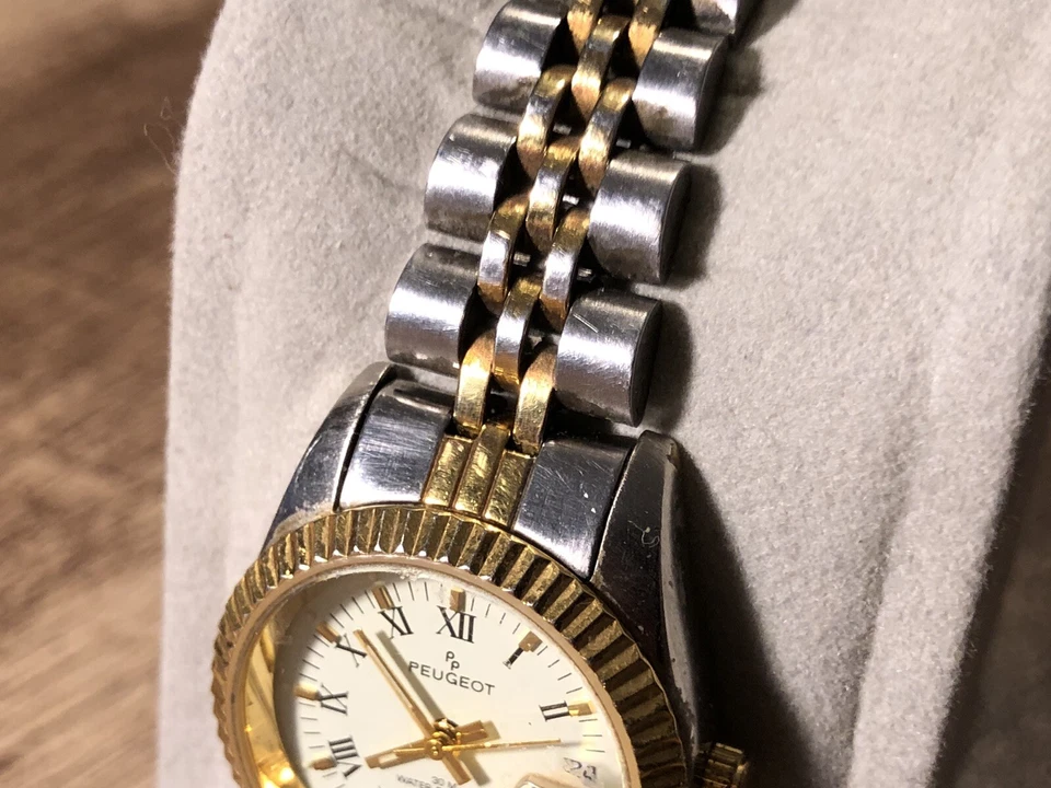 Reloj de pulsera vintage Peugeot para mujer 30M WR batería nueva Foto 3 de 4