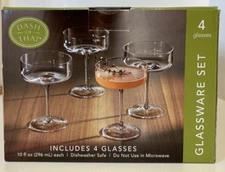 Dash Of That 10 oz Coupe Champagne Glasses - Set of 4 - NEW 5 3/4" Tall