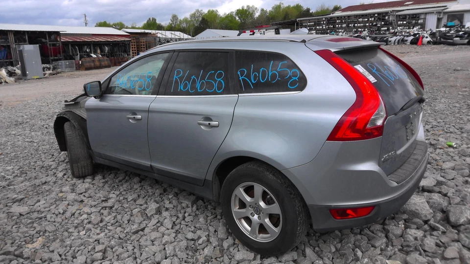 Tail Light Assembly VOLVO 60 SERIES Right 09 10 11 - Изображение 3 из 4