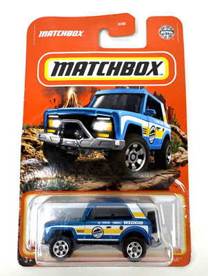 2021 Matchbox - Mbx Field Car 15/100 - 1:64 (Package has damage)