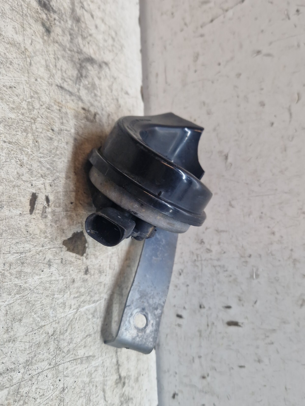 BMW 1 F20 M 140i Left Side Low Horn Signal 7947121 3.0 Petrol 