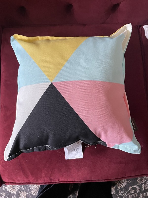 BRAND NEW ALLEN +ROTH OUTDOOR PILLOW