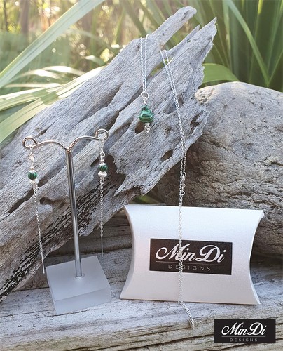Sterling Silver Necklace & Matching Pull Through Earrings. - Picture 2 of 6