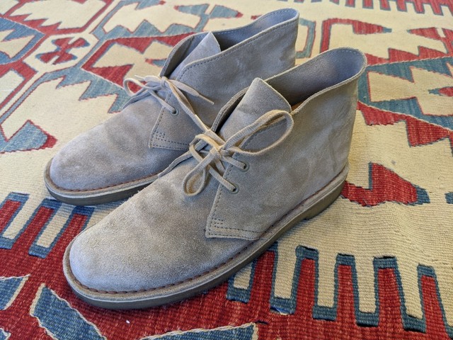 clarks desert boots cola suede sale